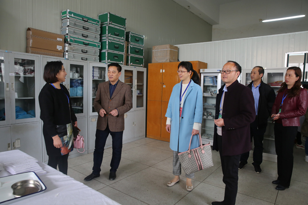 1555320773404048406.jpg B22A2014.jpg