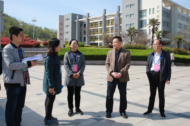 1618037776758036855.jpg B22A4189.jpg