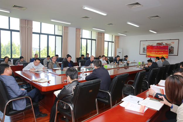 1621244828507042231.jpg B22A5814.jpg