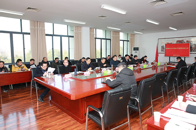 1642342112014077071.jpg B22A0818.jpg