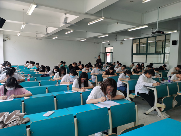 第九届数学知识竞赛2.jpg