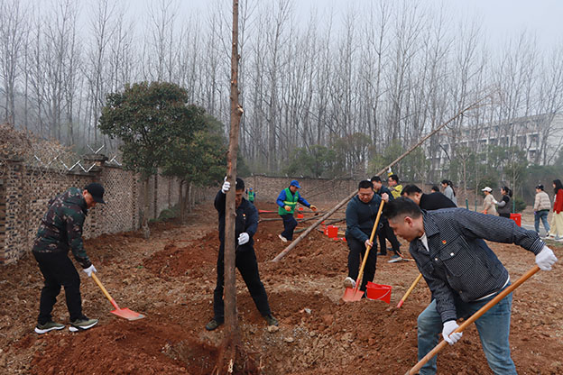 f1b85e4fd66b7ab2ddb0071c7aba300c 拷贝.jpg