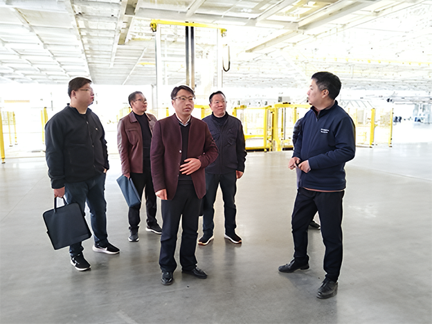 刘校长调研开沃汽车 拷贝.png