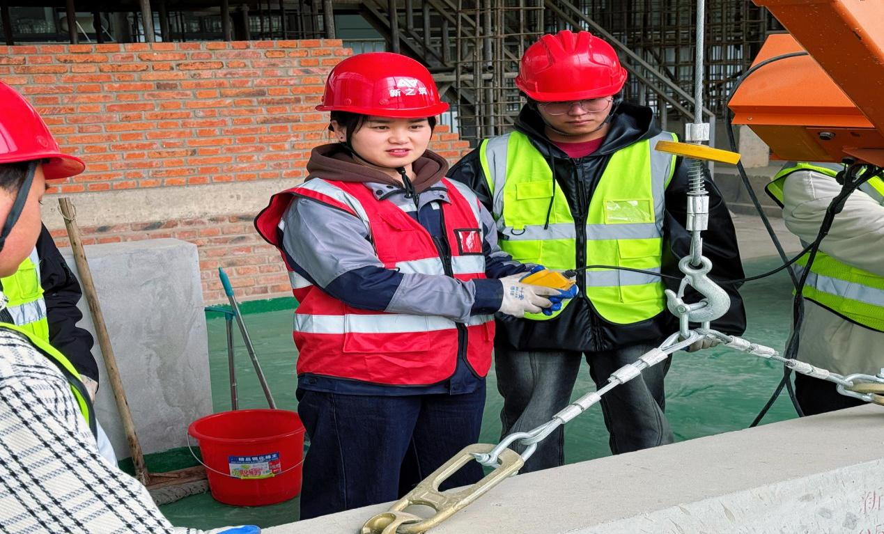 方张平：深耕职业教育  培育建筑新质人才