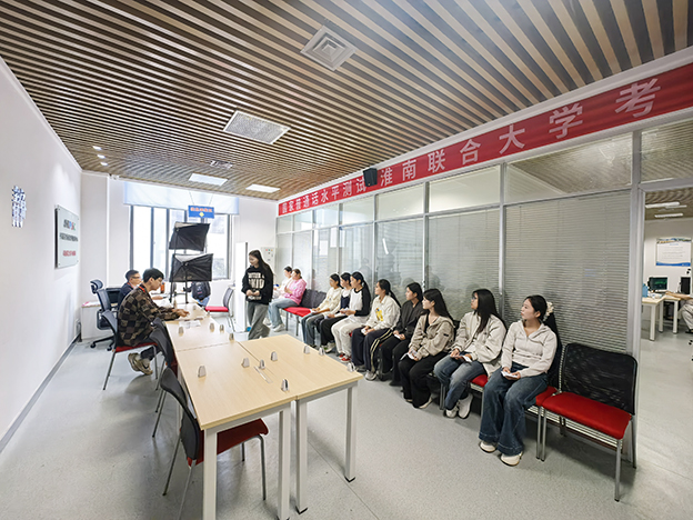 信息采集现场 拷贝.jpg