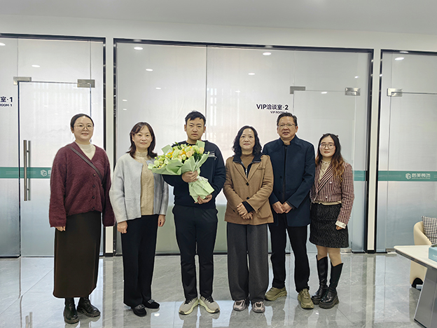 ce0376e3e5a7abc878f5153918525b46 拷贝.jpg