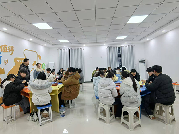 三、手工体验活动 拷贝.jpg